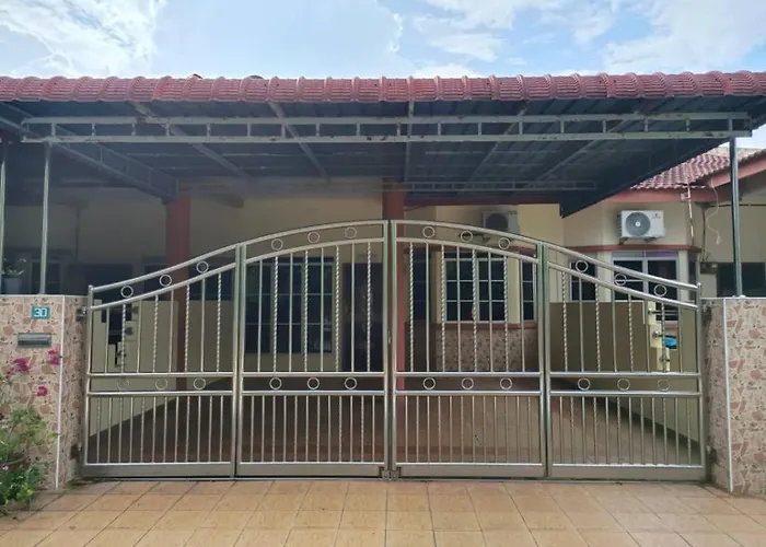Khaafi Homestay Seri Iskandar