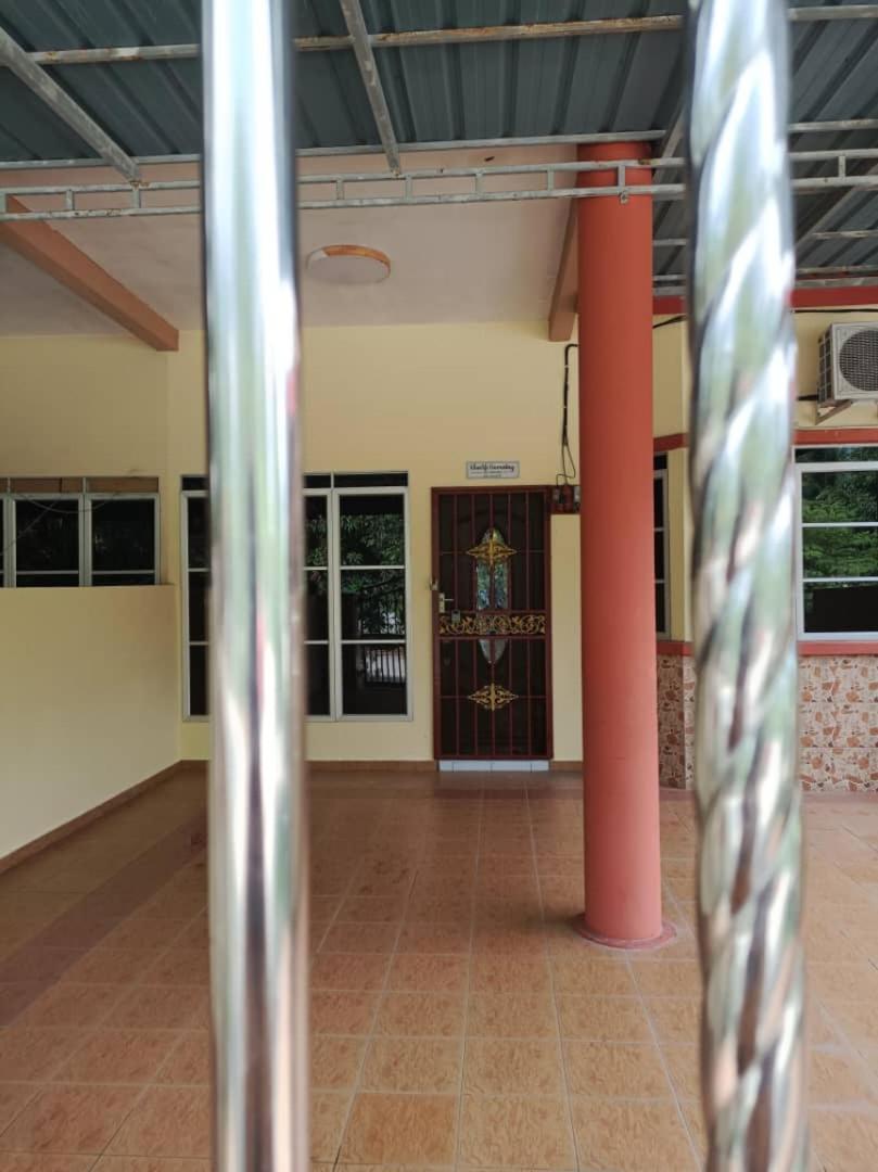 Khaafi Seri Iskandar * Bota